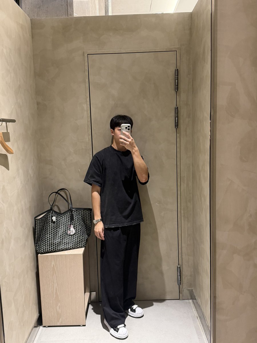 post_image