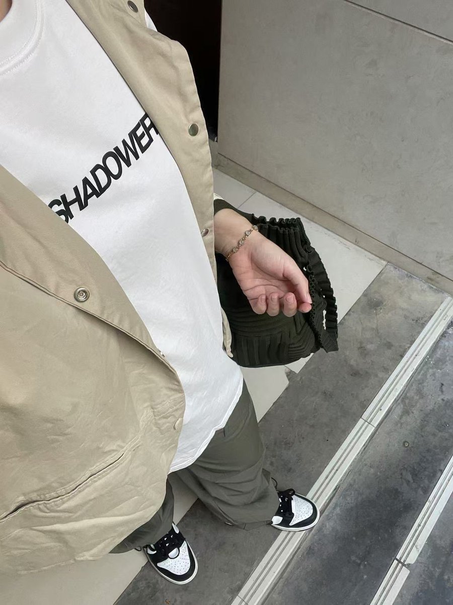 post_image