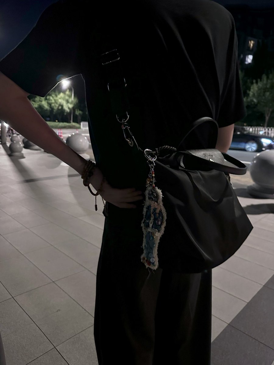 post_image