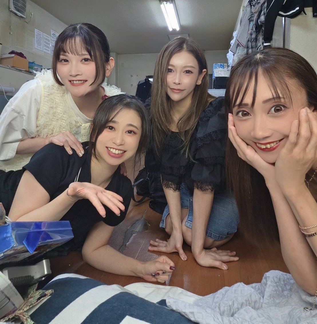 post_image