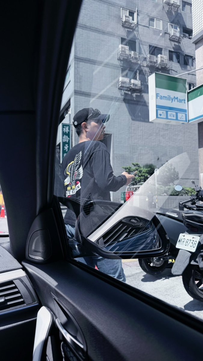 post_image